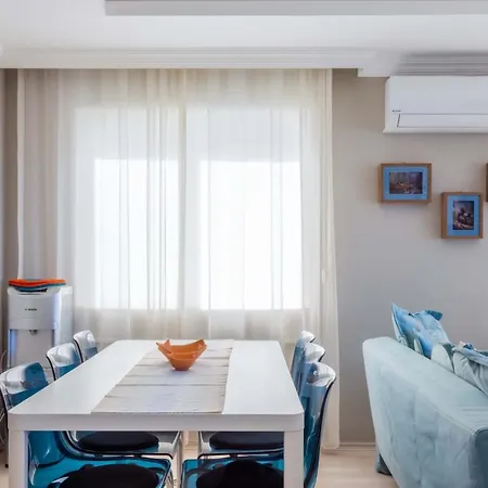 Apartment Furnished Cozy Flat With Wide Sea View In Kas