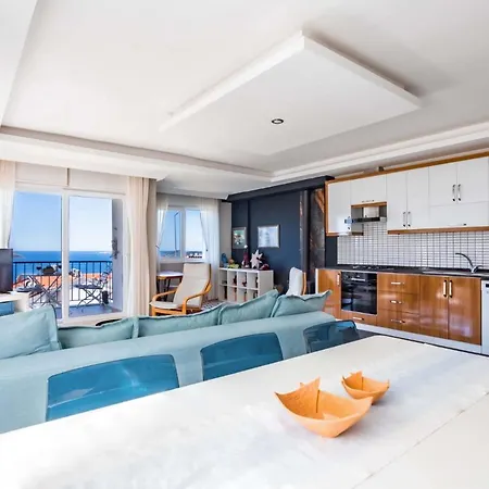 Furnished Cozy Flat With Wide Sea View In Apartment Kas