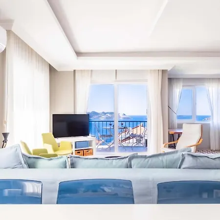 Apartment Furnished Cozy Flat With Wide Sea View In Kas